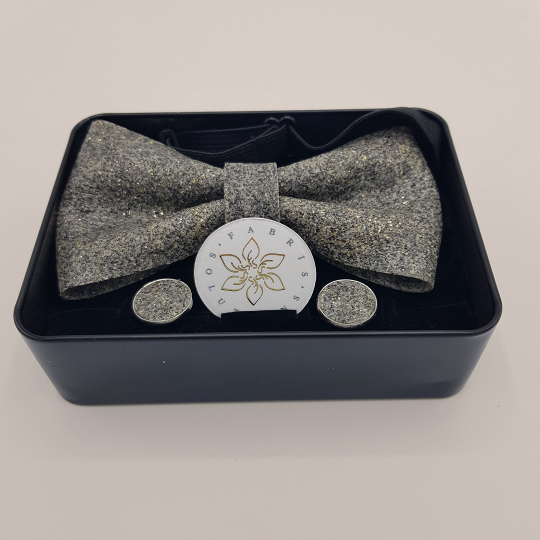 Set Papillon e Gemelli in Marmo Lunar Glow con Scatola di Latta – Elegante Accessorio Uomo - Fabris Solutions