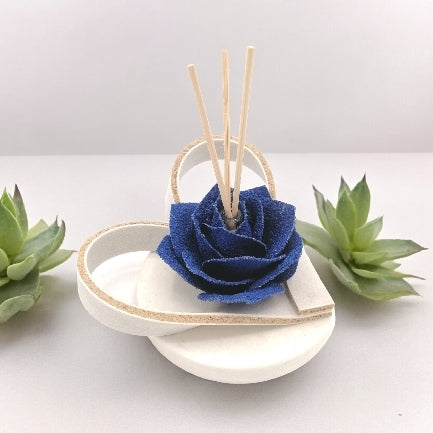 Linea Petali di Sughero: Diffusori Eleganti - Modello Rosa Maestosa - Fabris Solutions
