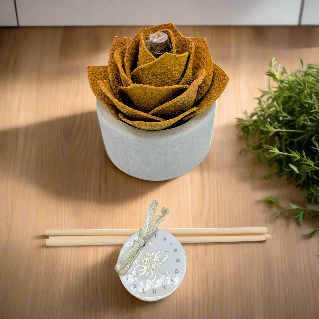 Diffusore Ambiente Rosa Raffinata in Sughero Giallo– Elegante Profumatore Naturale - Fabris Solutions