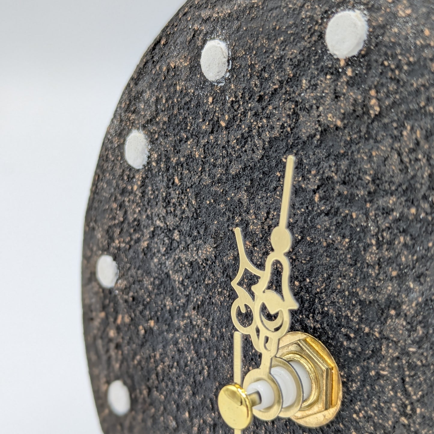 Orologio da Tavolo “Zen” nero – Linea Petali di Sughero