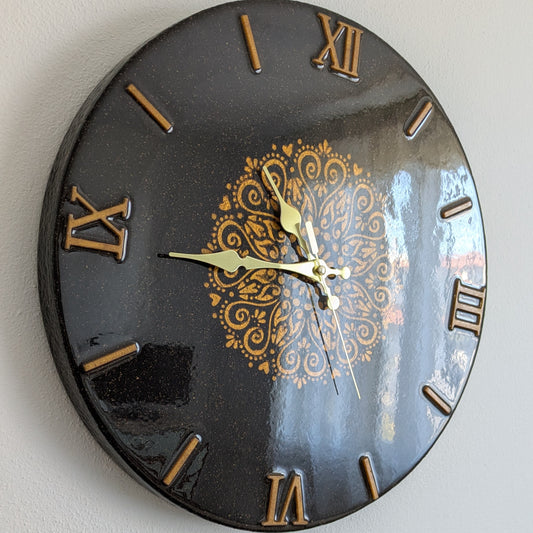 Orologio da parete "Mandala Oro" - Numeri Romani -Pezzo unico - Fabris Solutions 