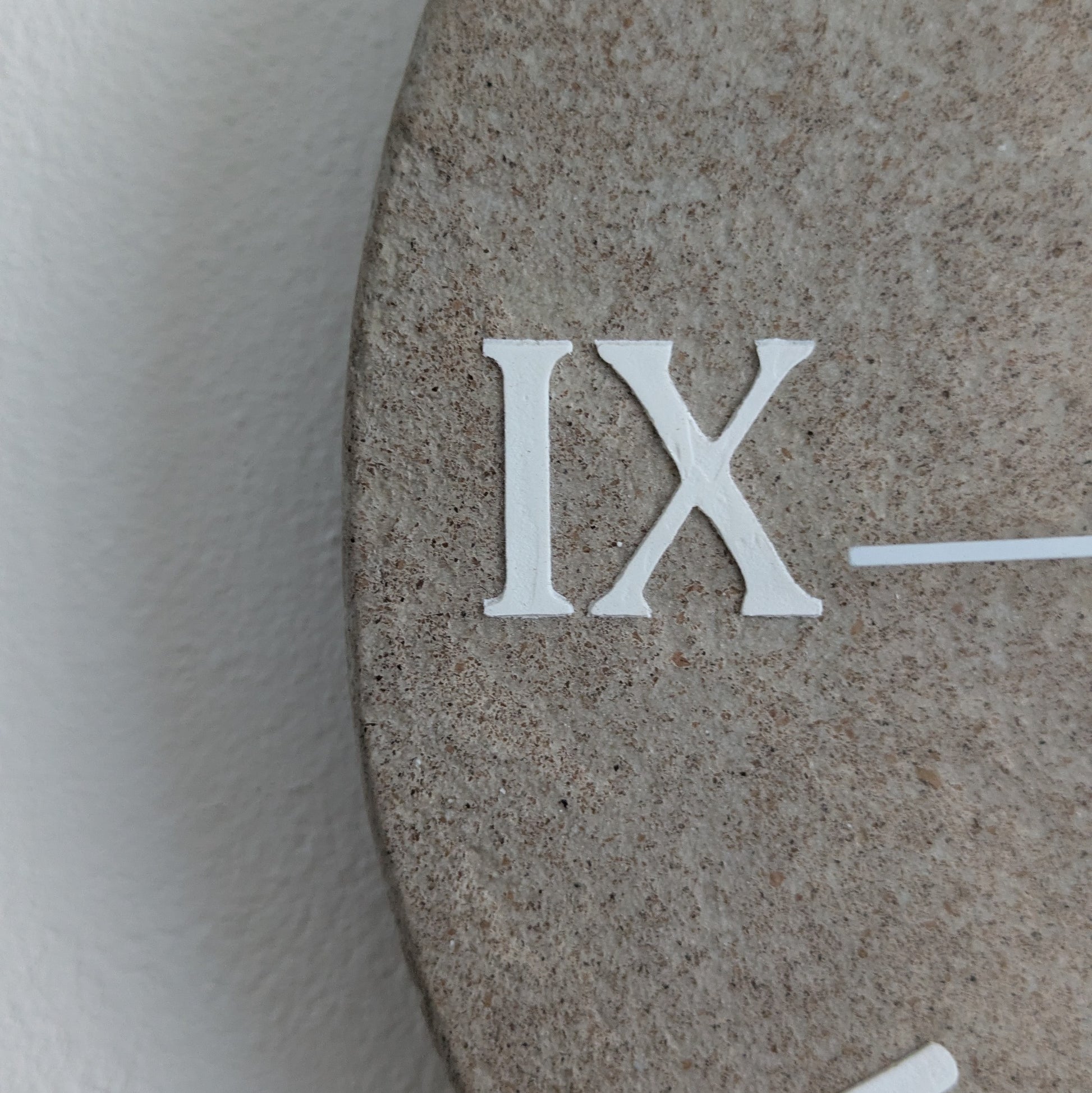 Orologio da parete tondo chiaro - Fabris Solutions 