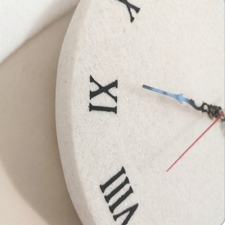 Orologio da parete "Bianco Unico" - Un pezzo esclusivo per il tuo arredamento - Fabris Solutions 