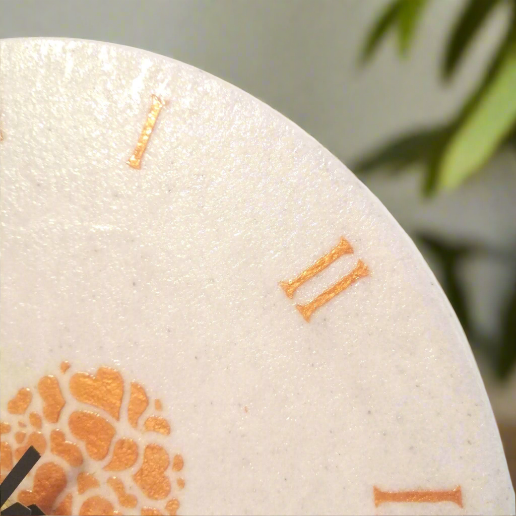 Orologio da parete "Crema con Cuore" - Un pezzo unico per il tuo arredamento - Fabris Solutions 